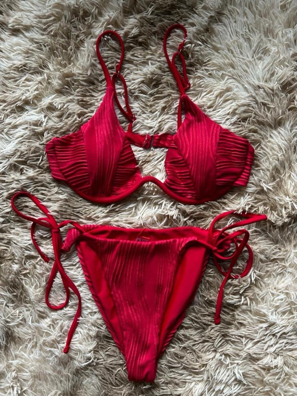 New w/o tags Zaful Red Ribbed Tie-Side Bikini Set